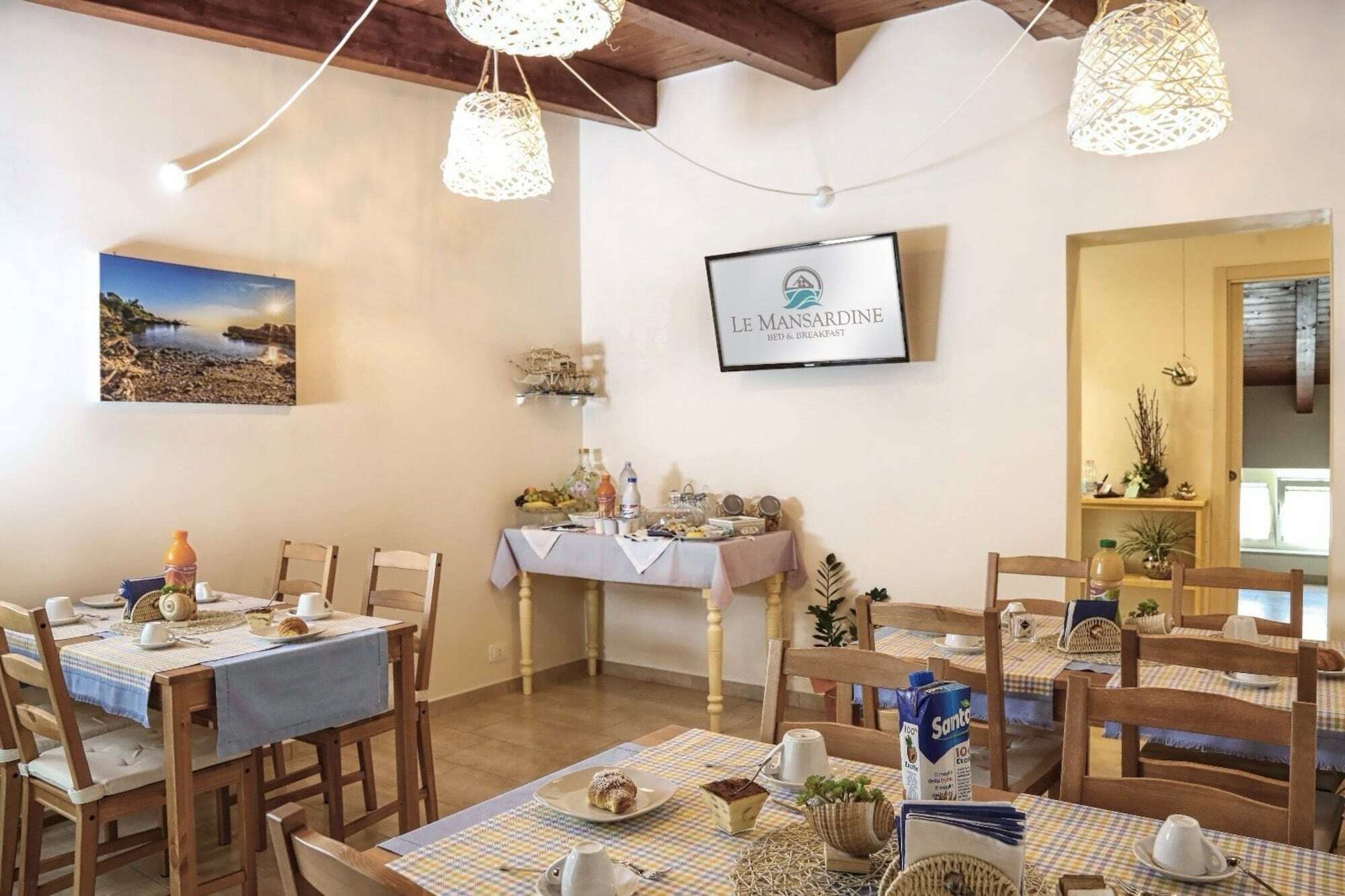 ヴァスト Le Mansardine Bed & Breakfast エクステリア 写真