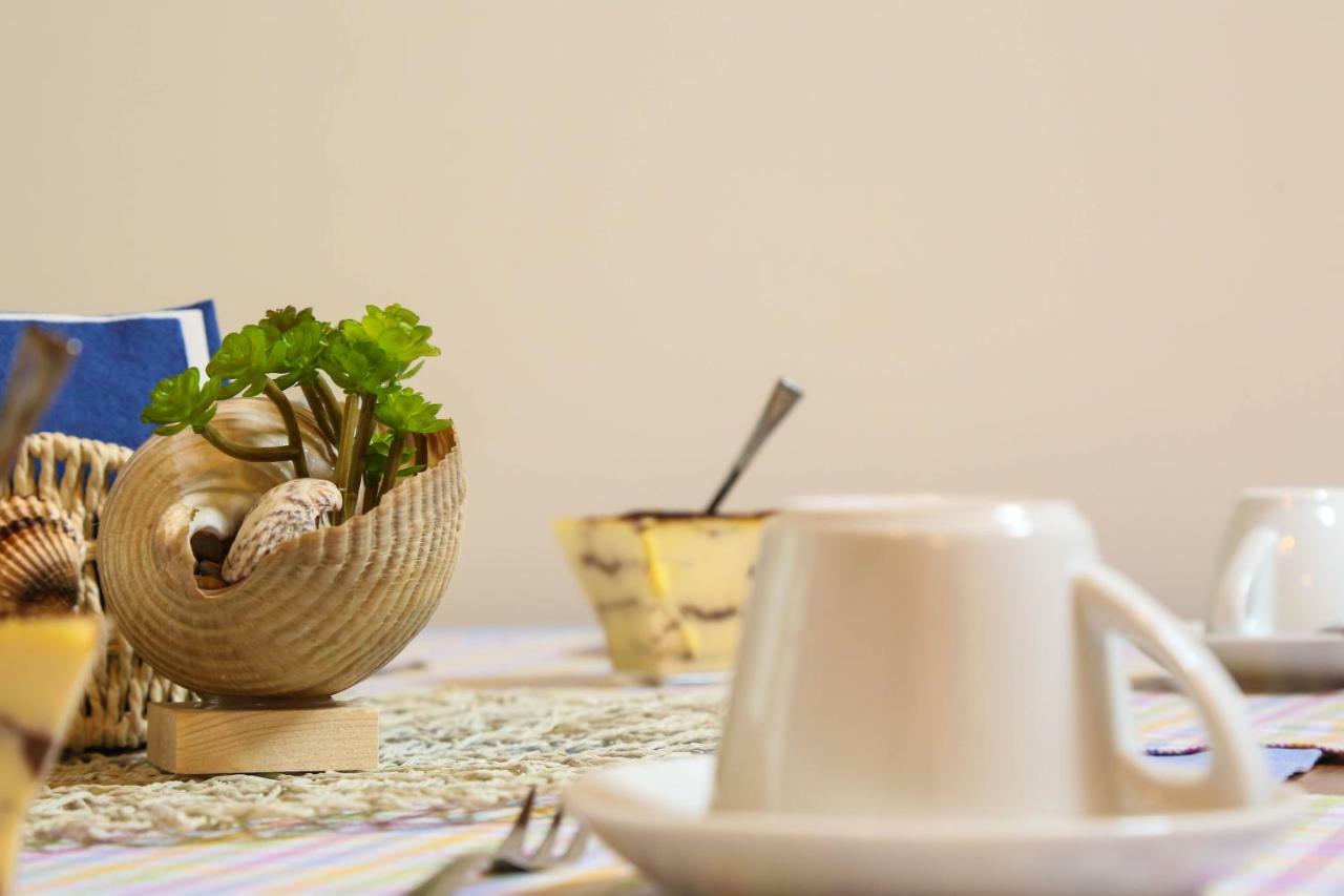 ヴァスト Le Mansardine Bed & Breakfast エクステリア 写真
